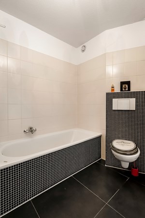 Medium property photo - Van Hallstraat 695, 1051 HG Amsterdam